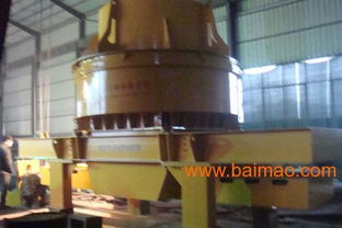 立式?jīng)_擊破碎機 重型耐磨制砂機的技術(shù)特點與市場應用